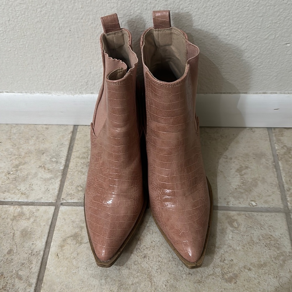 Barn Babe Pink Cowboy Booties